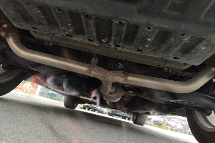 本田CR-V 2023款 240TURBO 两驱臻享版 7座局部细节9009