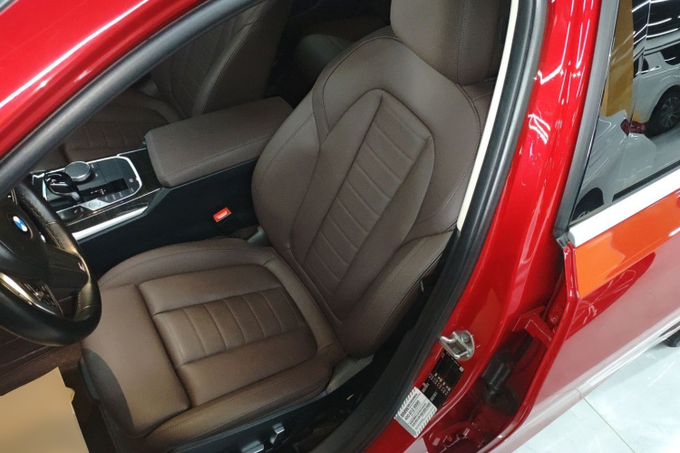 宝马3系 2021款 改款二 325Li M运动套装中控内饰19