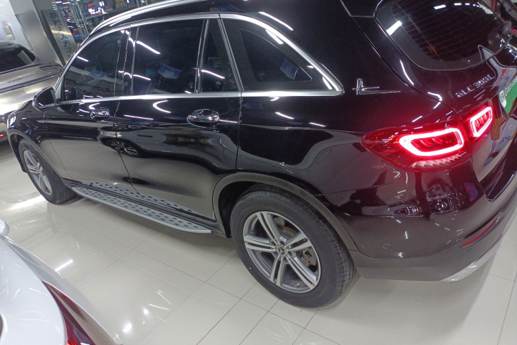 奔驰GLC 2021款 GLC 260 L 4MATIC 动感型车身外观4