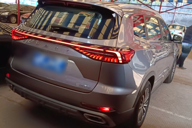 奇瑞 瑞虎8 PRO 2024款 冠军版 290T 两驱巅峰版 7座车身外观7