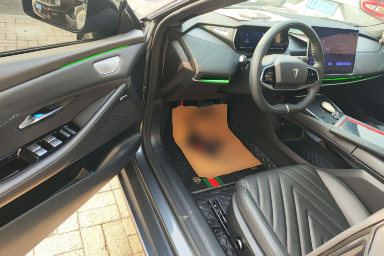 深蓝汽车 深蓝SL03 2023款 135Plus增程版中控内饰20