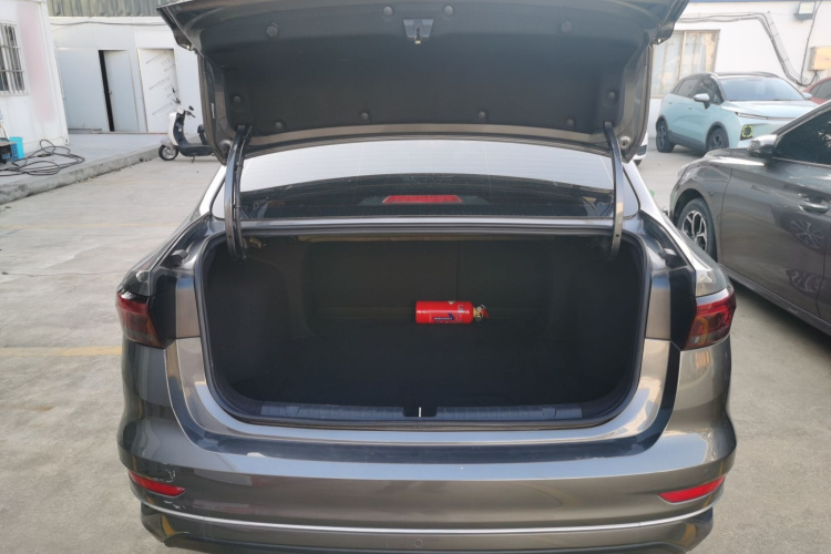 吉利汽车 帝豪 2022款 第4代 1.5L CVT旗舰型局部细节23