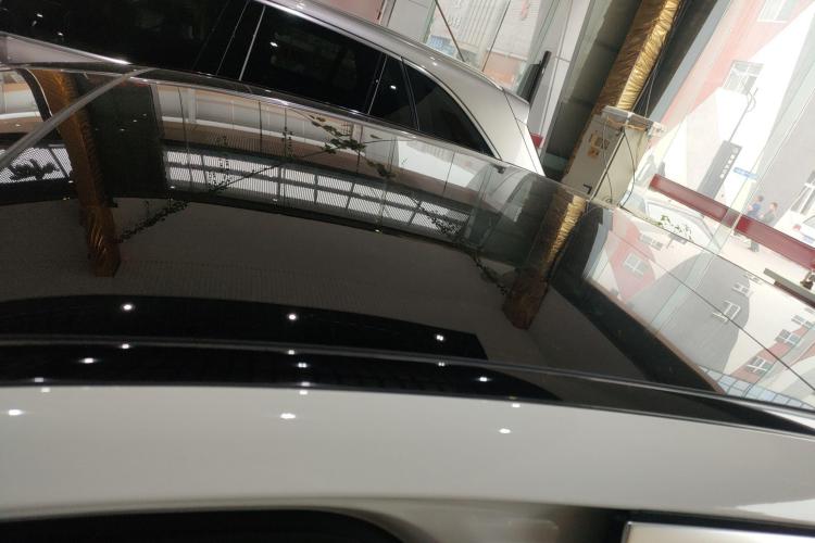 奔驰C级 2022款 C 260 L 运动版车身外观57