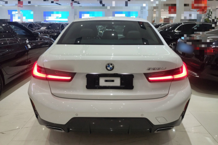 宝马3系 2024款 325Li M运动套装车身外观6