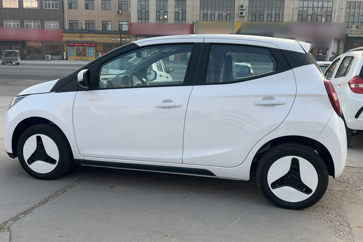 江铃集团新能源 易至EV2 2026款 PLUS+ 舒适型车身外观6005
