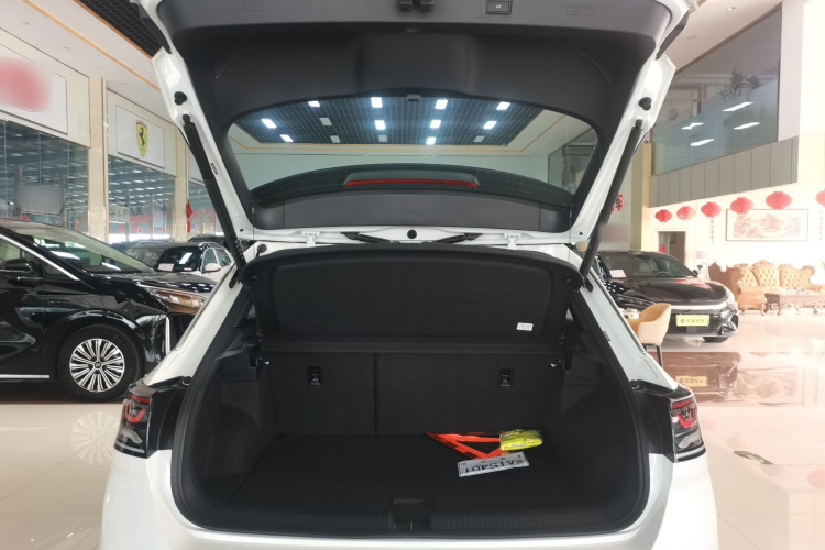 大众 T-ROC探歌 2025款 改款二 300TSI DSG两驱星光版机舱底盘23