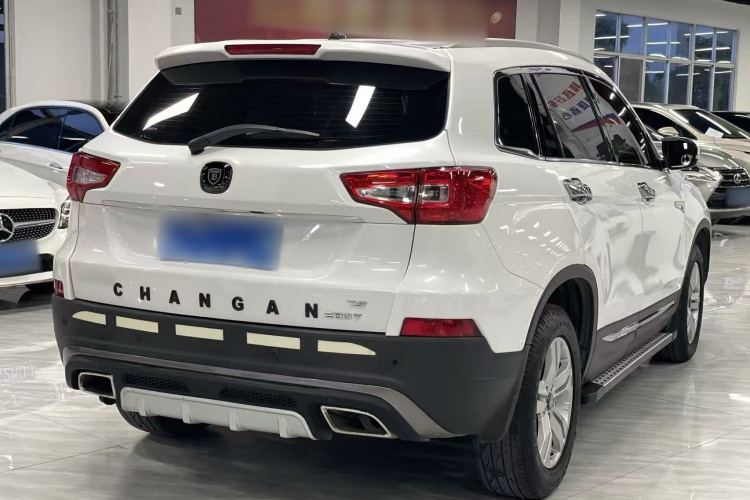 长安CS75 2019款 280T DCT百万版 国VI车身外观6005