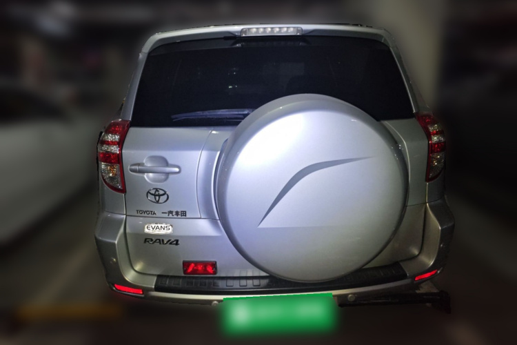 丰田 RAV4荣放 2011款 2.0L 自动豪华版车身外观6004