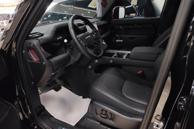 路虎卫士 2025款 110 3.0T P400 -Dynamic HSE局部细节19