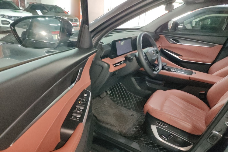 长安CS75 PLUS 2024款 第三代 冠军版 2.0T 智驾劲擎型中控内饰7003