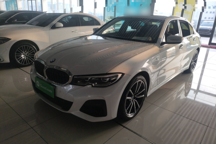 宝马3系 2022款 320Li M运动套装车身外观1