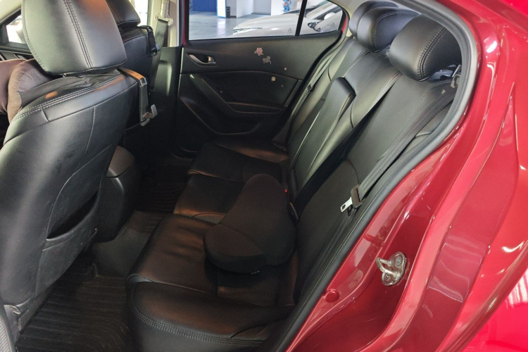 马自达3 昂克赛拉 2017款 三厢 1.5L 自动舒适型 国VI中控内饰7004