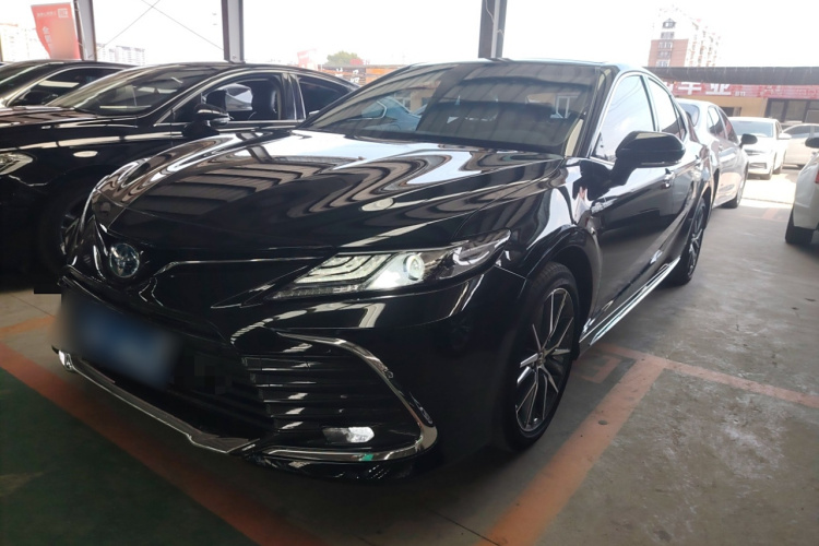 丰田 凯美瑞 2023款 双擎 2.5HG 豪华版车身外观1