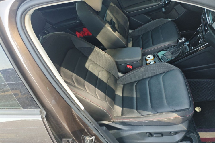 大众 探岳 2019款 330TSI 两驱豪华型 国VI局部细节41