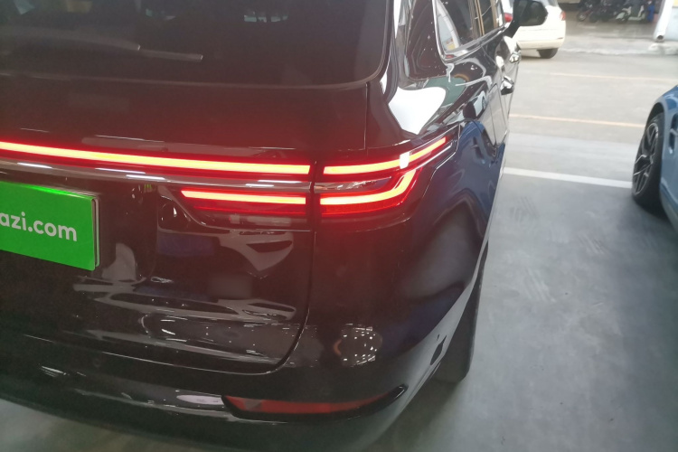 理想汽车 理想ONE 2021款 增程6座版车身外观6006