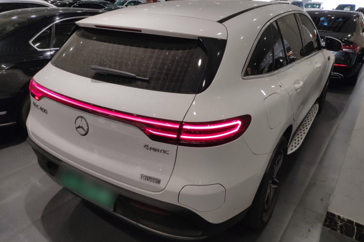 奔驰EQC 2022款 改款 EQC 400 4MATIC车身外观7