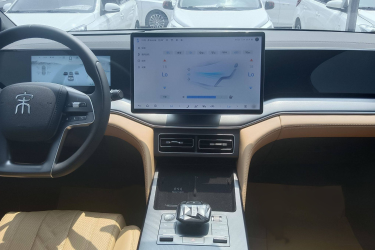 比亚迪 宋L DM-i 2024款 160km 超越型中控内饰7003