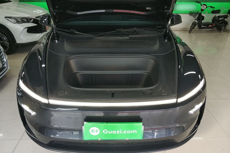 特斯拉 Model Y 2025款 长续航全轮驱动 首发版机舱底盘24