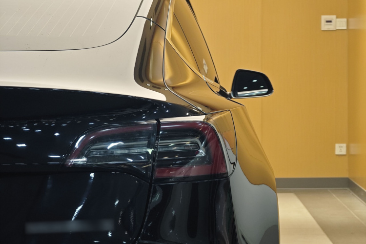 特斯拉 Model 3 2020款 标准续航后驱升级版车身外观6015