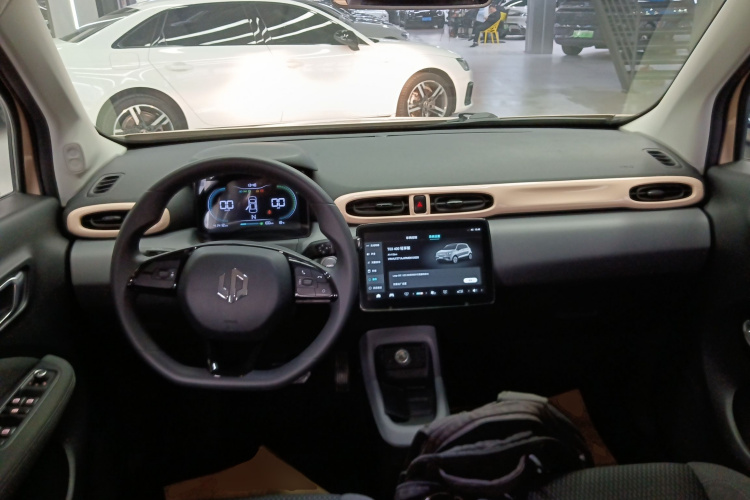 零跑汽车 零跑T03 2020款 400轻享版中控内饰7002