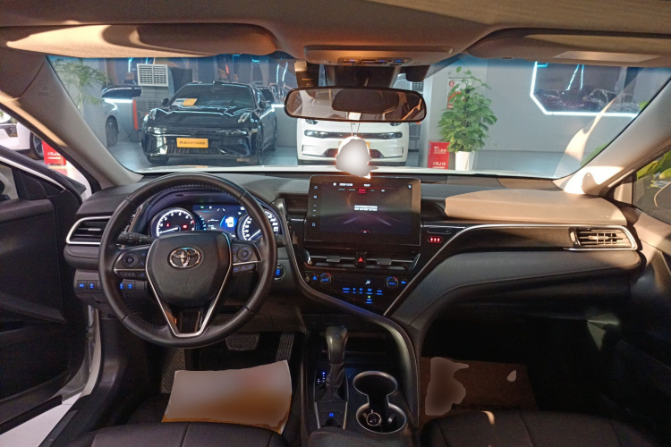 丰田 凯美瑞 2021款 2.0G 豪华版中控内饰12