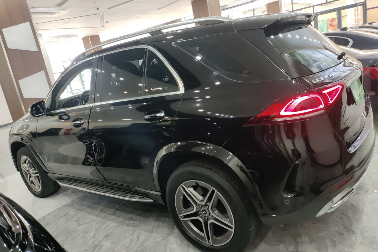奔驰GLE 2021款 GLE 450 4MATIC 时尚型车身外观6004