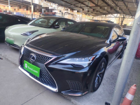 雷克萨斯LS 2021款 500h 卓越版