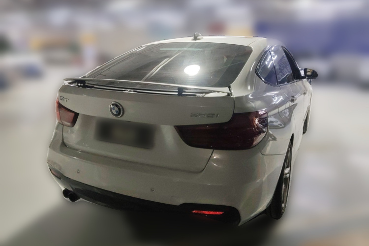 宝马3系GT 2019款 320i M运动套装车身外观6005