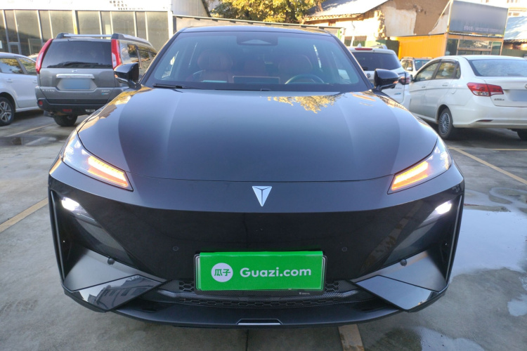 深蓝汽车 深蓝S07 2025款 215Max 深蓝智驾AD PRO增程版车身外观2