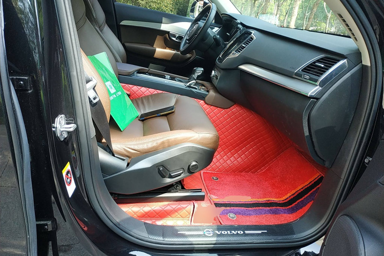 沃尔沃XC90 2019款 T5 智逸版 7座 国VI中控内饰41