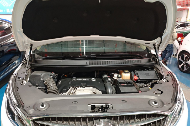 别克GL8 2017款 ES 28T 尊享型 国V机舱底盘24