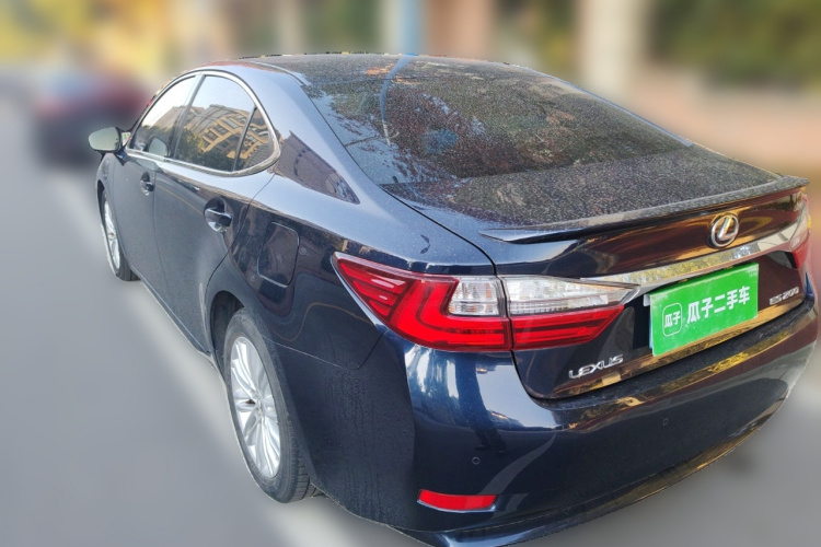 雷克萨斯ES 2015款 200 精英版车身外观5