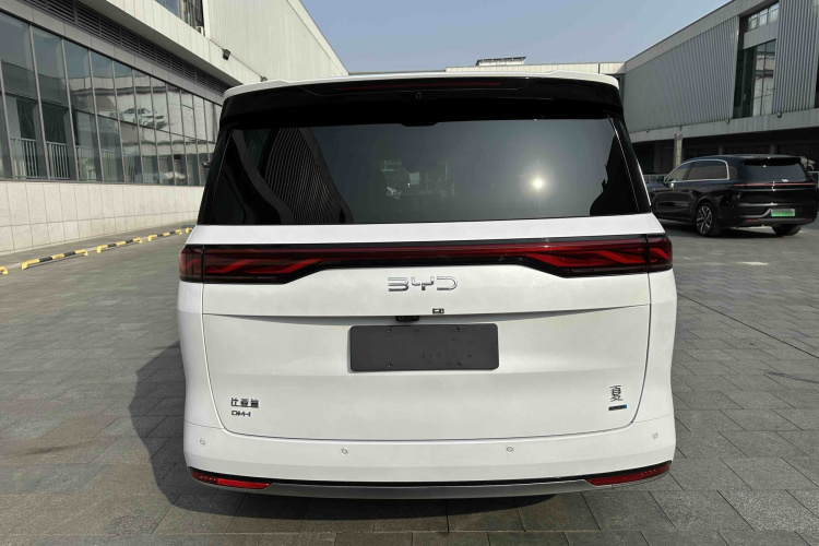 比亚迪 夏 2025款 DM-i 1.5T 180km 超越型车身外观6005