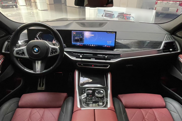 宝马X6 2023款 xDrive40i M运动套装中控内饰7005