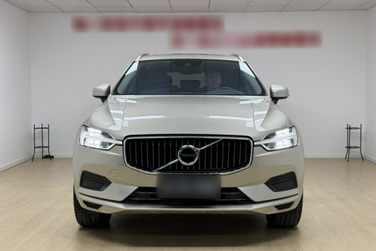 沃尔沃XC60 2018款 T5 四驱智逸版车身外观6002