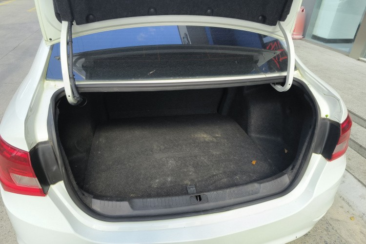 别克 英朗 2017款 15N 手动进取型局部细节23