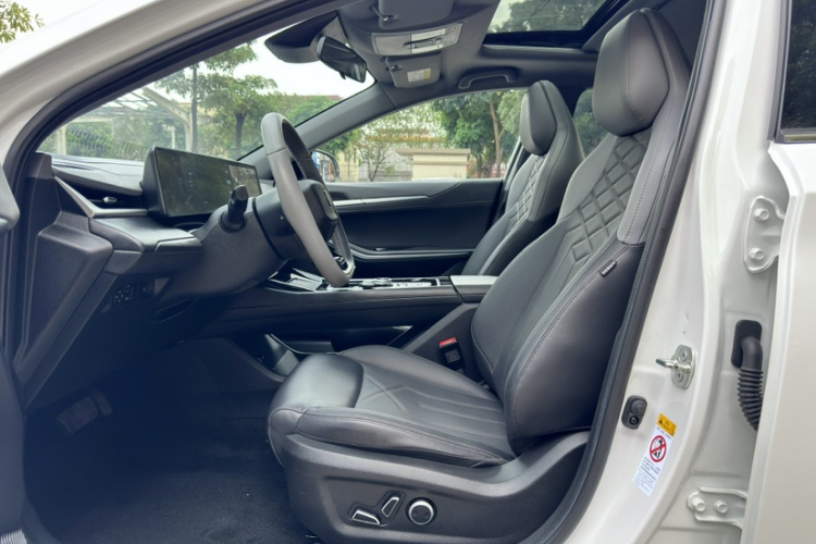 长安 锐程PLUS 2023款 1.5T DCT领悦型中控内饰7001