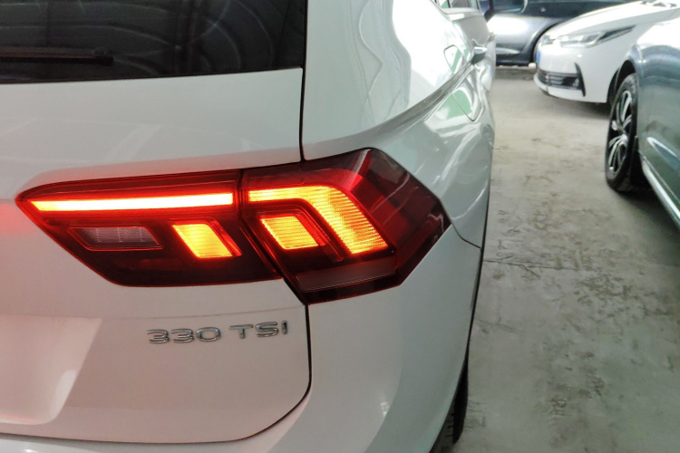 大众 途观L 2023款 330TSI 自动两驱舒享版车身外观6006