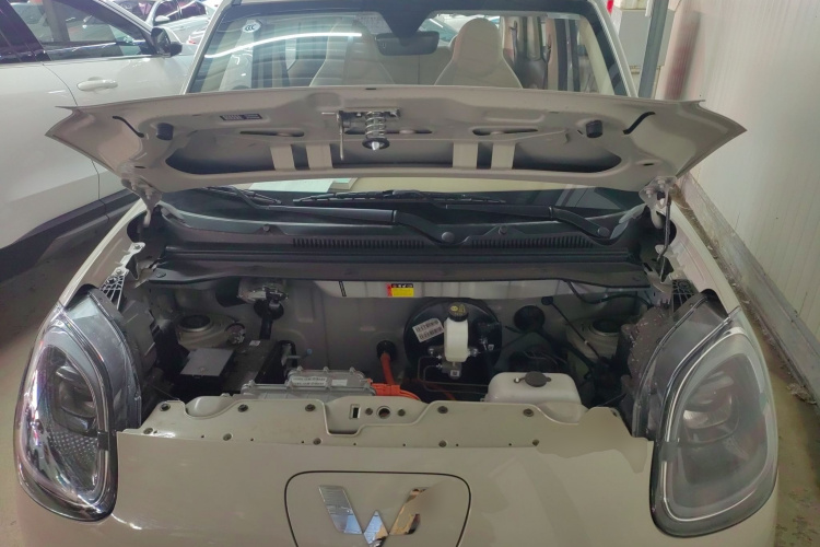 五菱汽车 宏光MINIEV 2025款 四门版 进阶款机舱底盘24