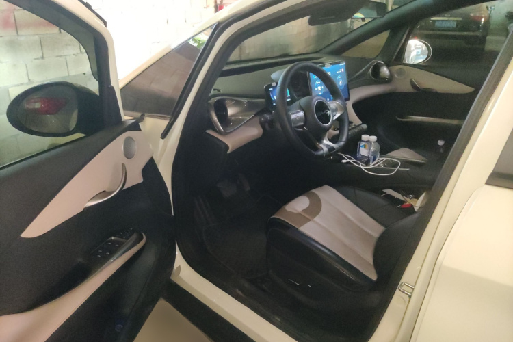 比亚迪 海豚 2024款 荣耀版 420km 时尚版中控内饰20