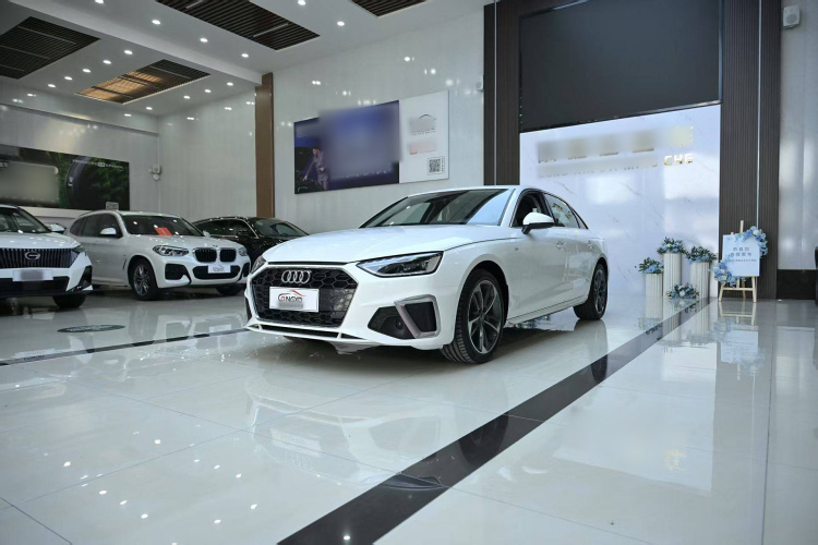 奥迪A4L 2020款 40 TFSI 时尚动感型车身外观1