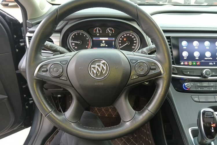 别克 君越 2020款 652T 豪华型中控内饰13