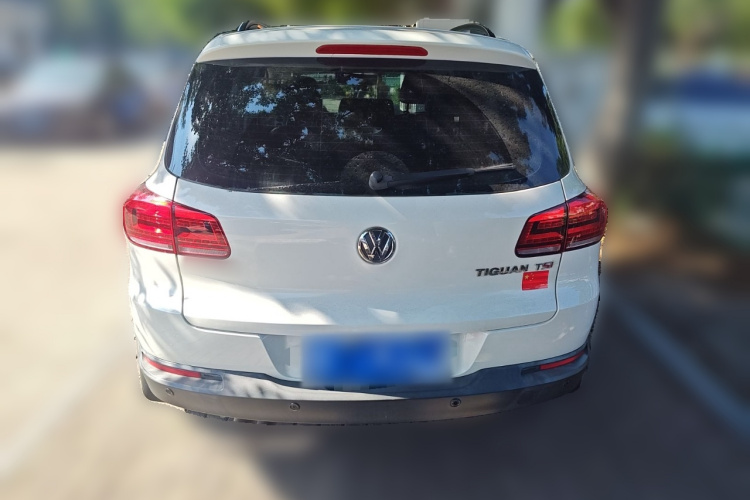 大众 途观 2013款 1.8TSI 自动两驱舒适版车身外观6