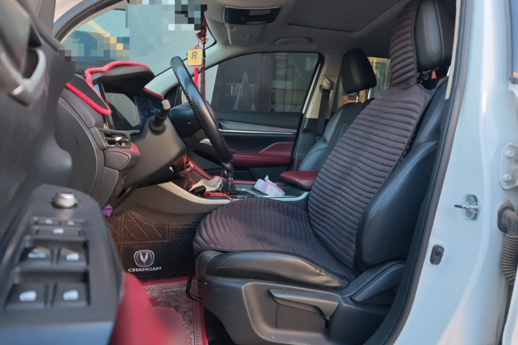 长安CS55PLUS 2021款 蓝鲸版 1.5T 手动豪华型中控内饰19