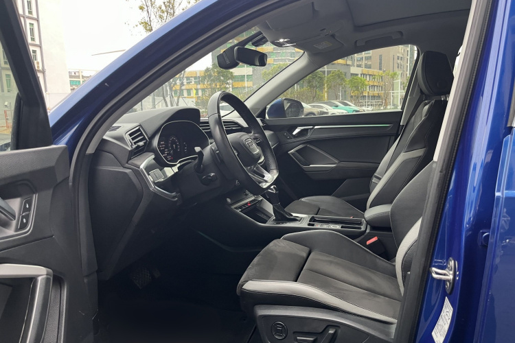 奥迪Q3 2019款 40 TFSI 时尚动感型局部细节19