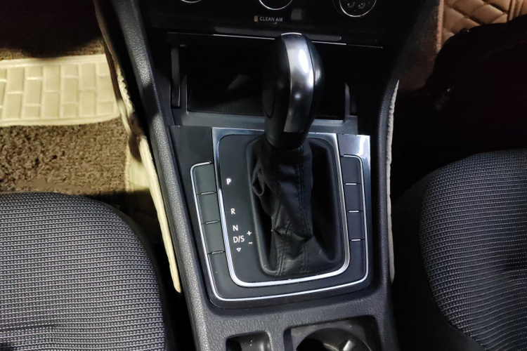 大众 高尔夫 2019款 1.6L 自动舒适型 国V局部细节18