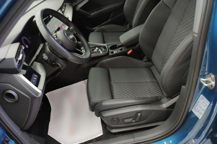 奥迪A3 2021款 Sportback 35 TFSI 时尚致雅型中控内饰19