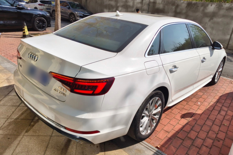 奥迪A4L 2019款 40 TFSI 进取型 国VI车身外观7