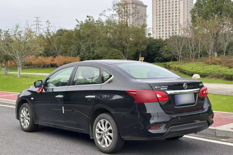 日产 轩逸 2024款 改款二 经典 1.6XE CVT舒适版车身外观6005