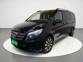 奔驰 威霆 2023款 2.0T 商务版 7座